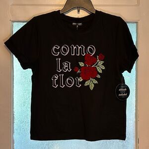NWT Attitude Not Included Women’s Black Tshirt Como La Flor Rose Top Size M